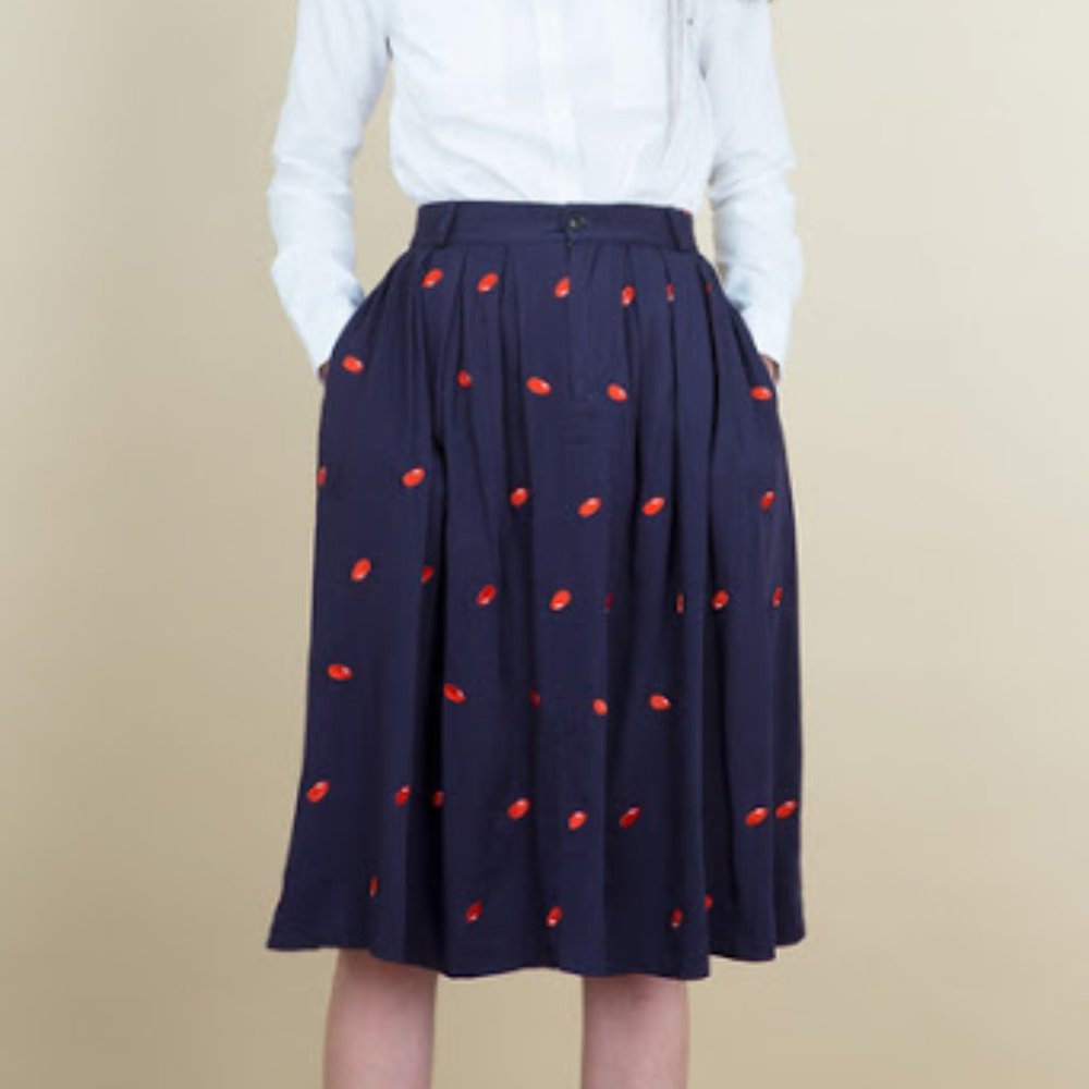 The White Pepper Embroidery Bean Midi Skirt